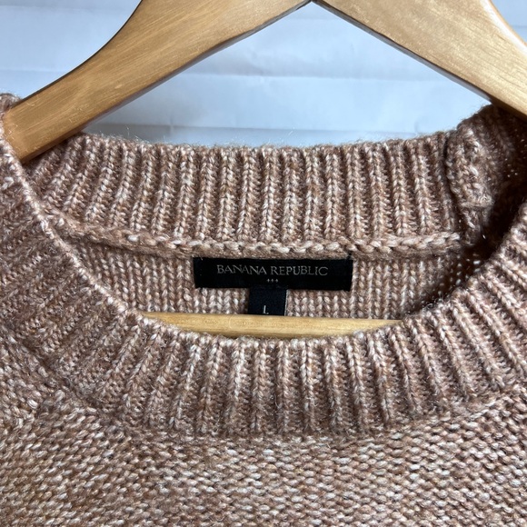 Banana Republic Tan Knit Pullover - Picture 2 of 4